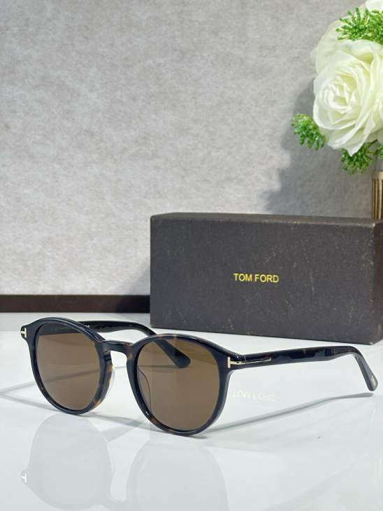 Picture of Tom Ford Sunglasses _SKUfw76439985fw